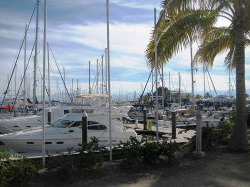 Marina Riviera Nayarit, Dock 4